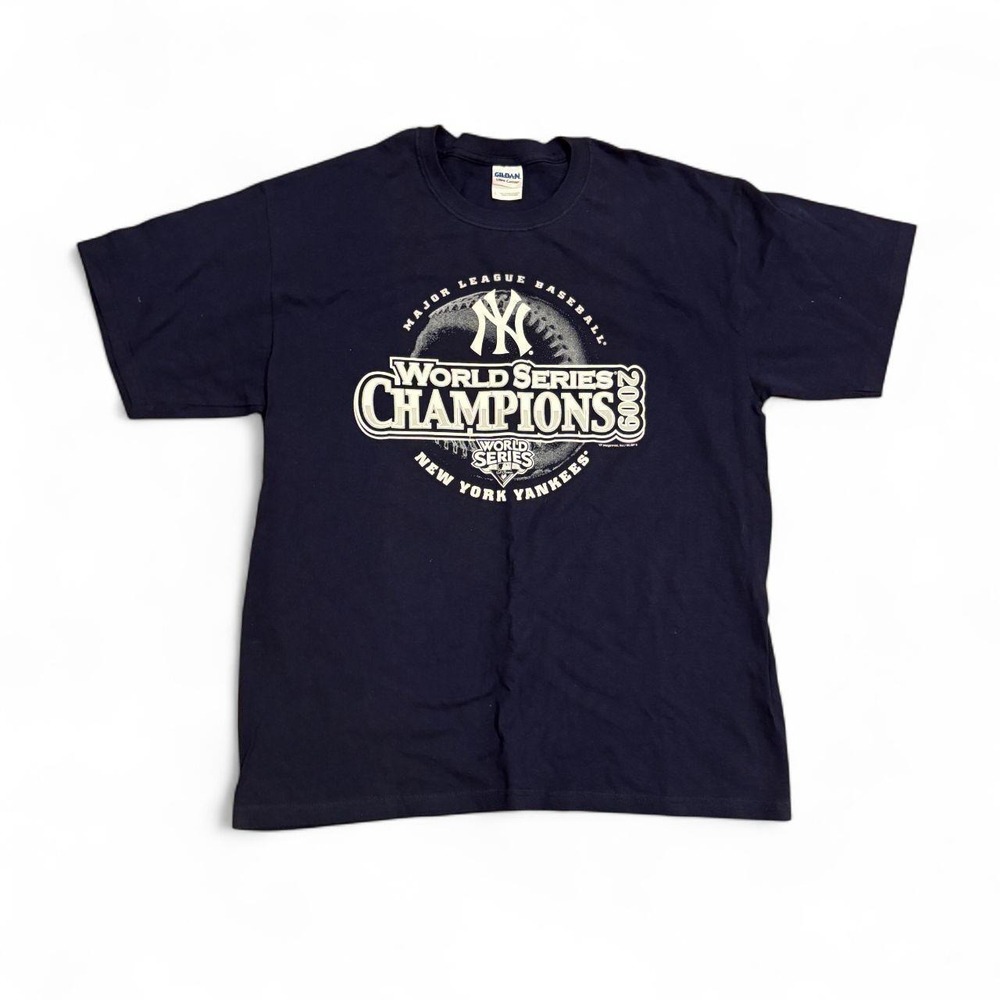 New York Yankees 2009 World Series Champions Graphic T-Shirt Navy Blue Large